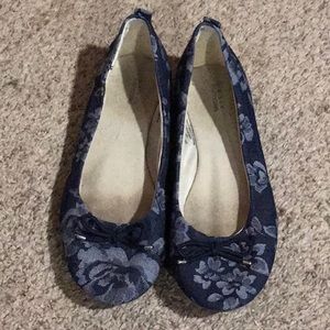 Blue floral shoes